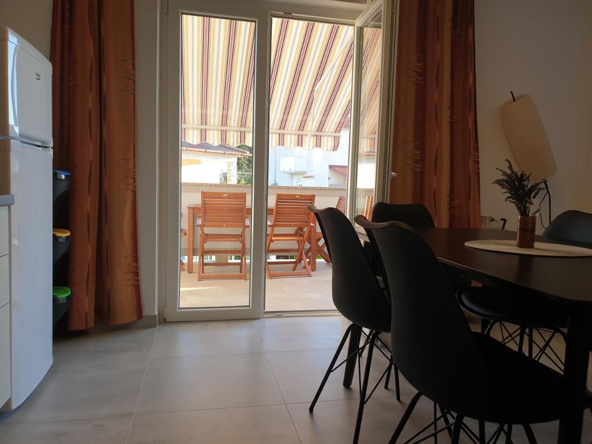 Apartments Ribaric Palit Eksteriør bilde