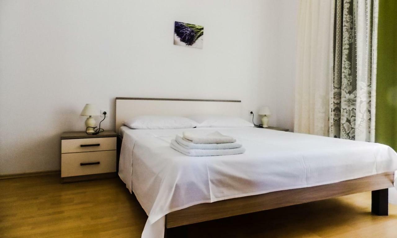 Apartments Ribaric Palit Eksteriør bilde